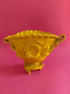MAGNUS - anfora giallo con nastri e fiori con quattro piedi