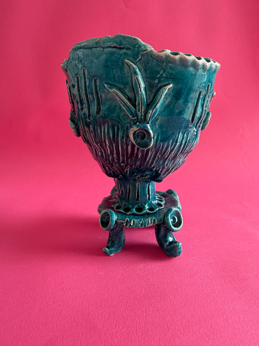 MAGNUS - coppa con piedi lunati, boccioli e fiori marini