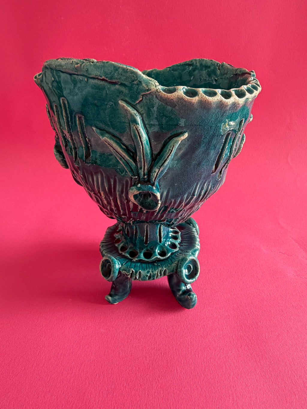 MAGNUS - coppa con piedi lunati, boccioli e fiori marini