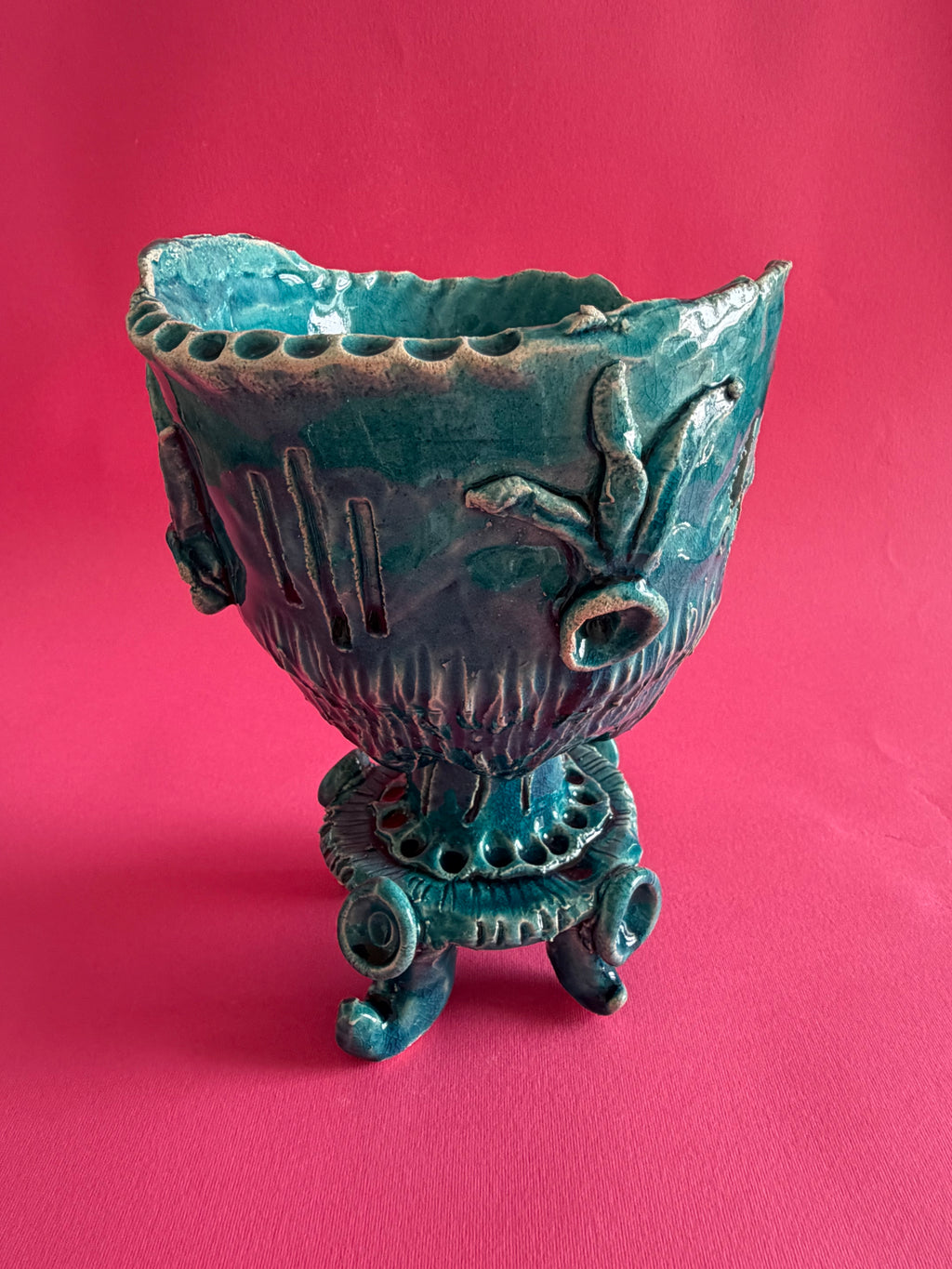 MAGNUS - coppa con piedi lunati, boccioli e fiori marini