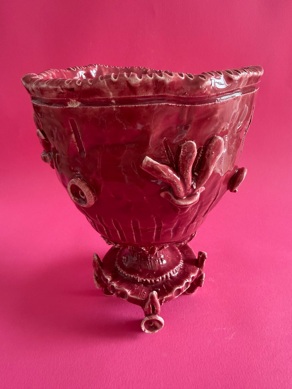 MAGNUS - coppa rosa antico con fiori marini e boccioli con base a lancia