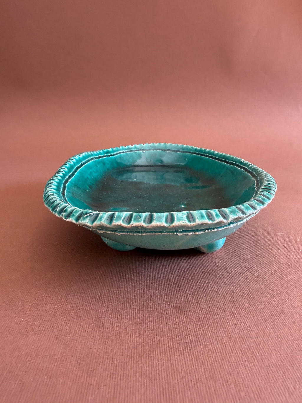 ovale - verde liscio con piedini tondi