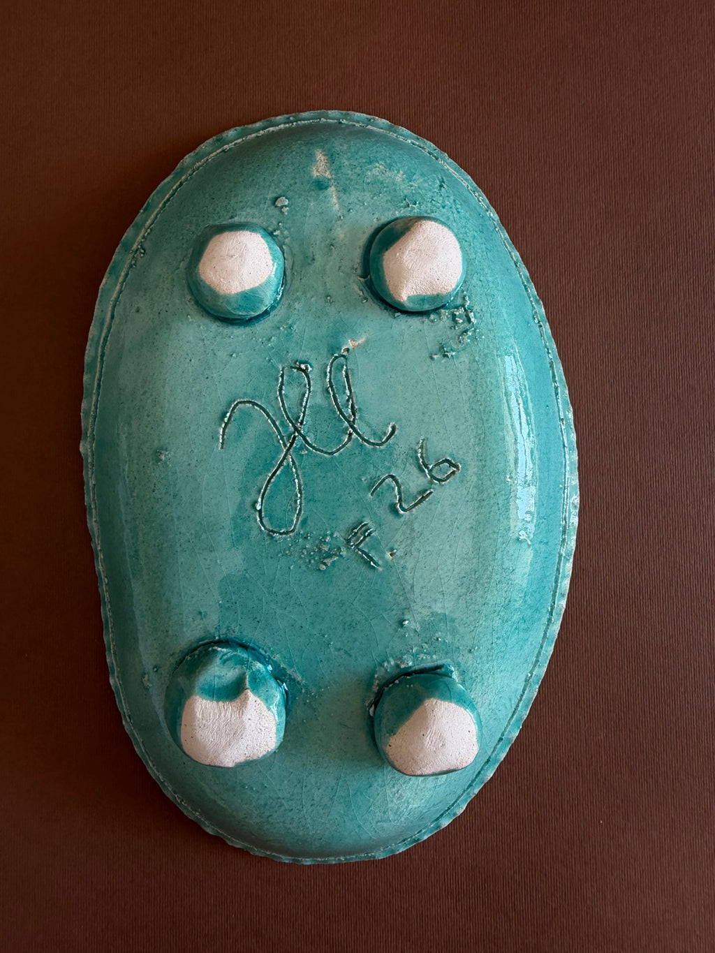 ovale - verde liscio con piedini tondi