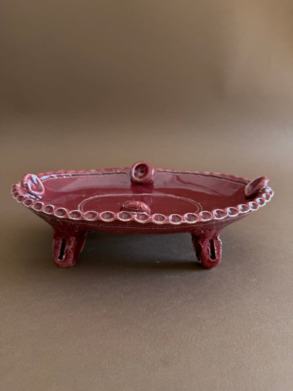 ovale- rosso con boccioli