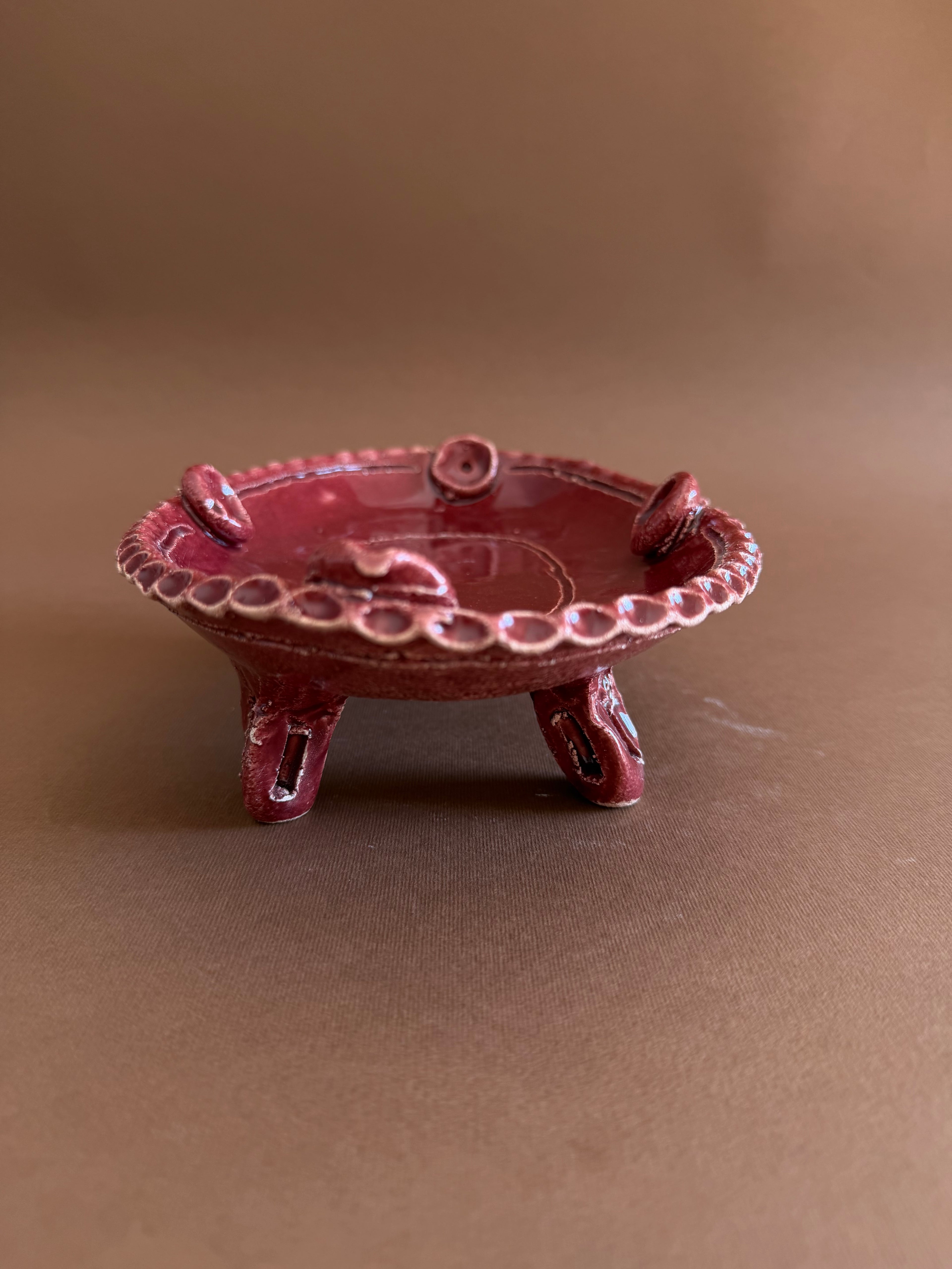ovale- rosso con boccioli