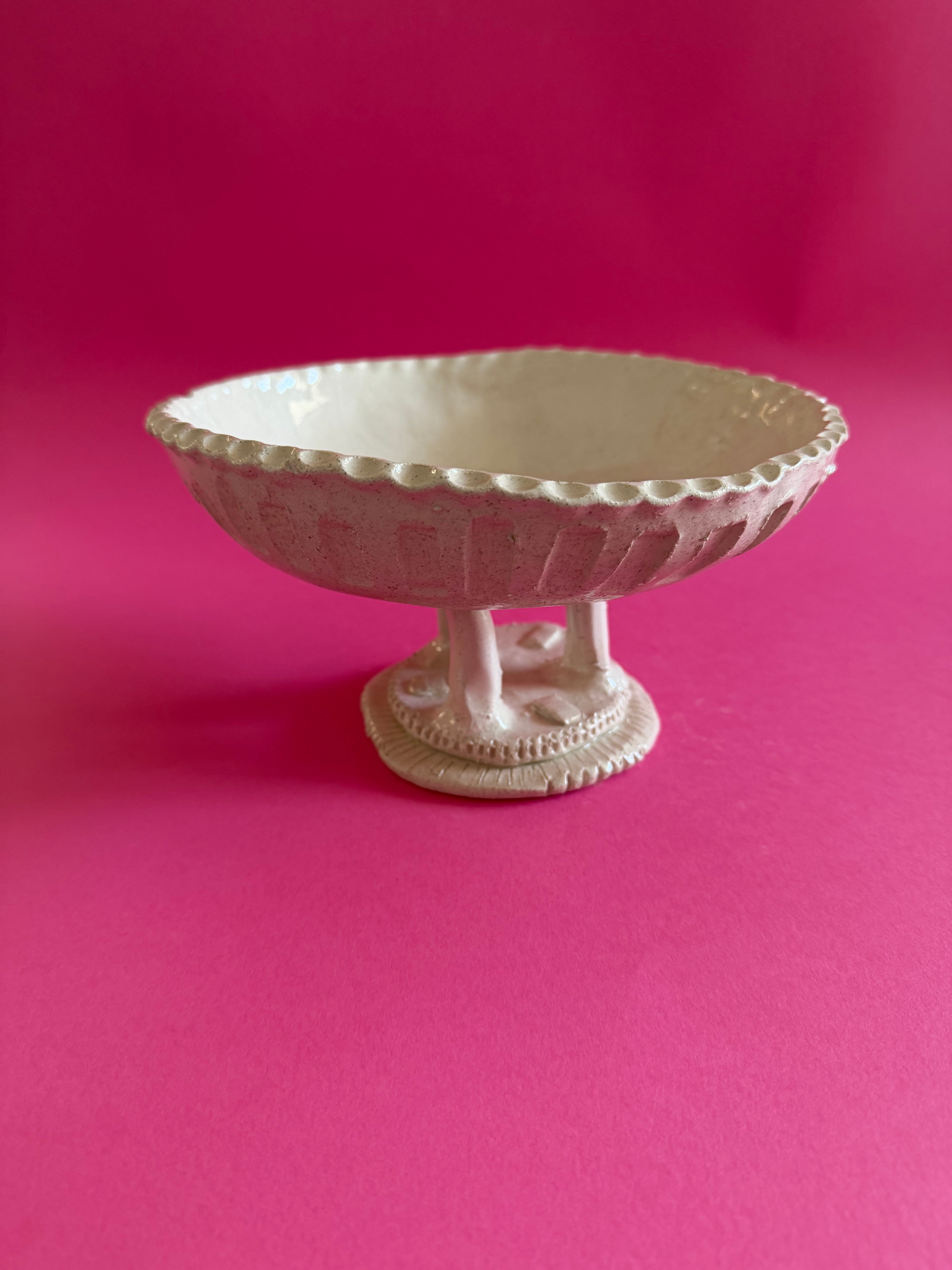 Magnus - alzata tripode - bianco magnolia