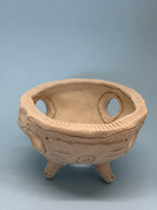 Ciotola media con buchi